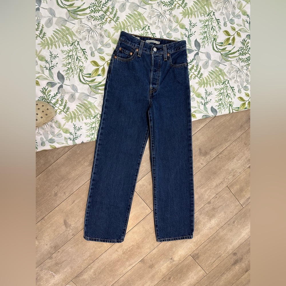Levi's Premium 90s Ribcage Straight Ankle Jeans Size 23, RARE SIZE FIND Like New - Picture 10 of 16